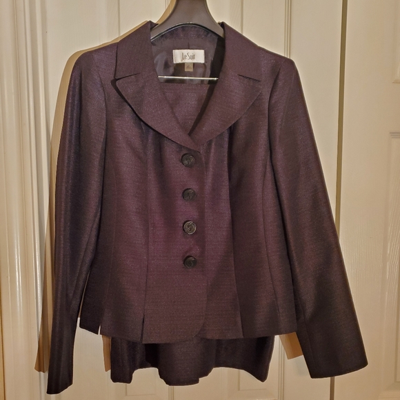 Le Suit Other - Like New 2 Piece Black Skirt Suit Set